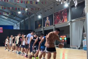 😍球场袭来一阵强烈的小香风...