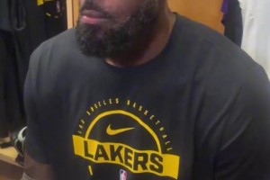 再负湖人！解说周鹏：火箭确实是是打不过，乌度卡固执又愚蠢